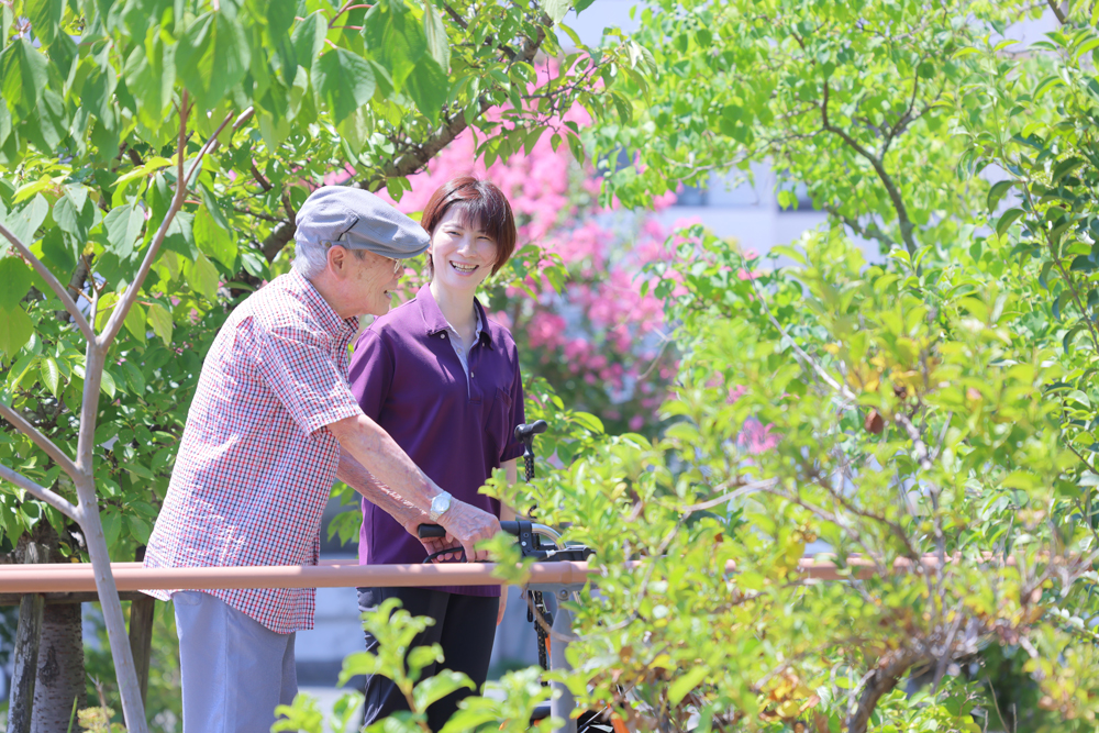岡崎会グループ メインビジュアル